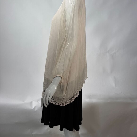 Sheer Beige Blouse With Embroidered Hem & 3/4 Sleeves By Prontomoda Giusy - Picture 4 of 16